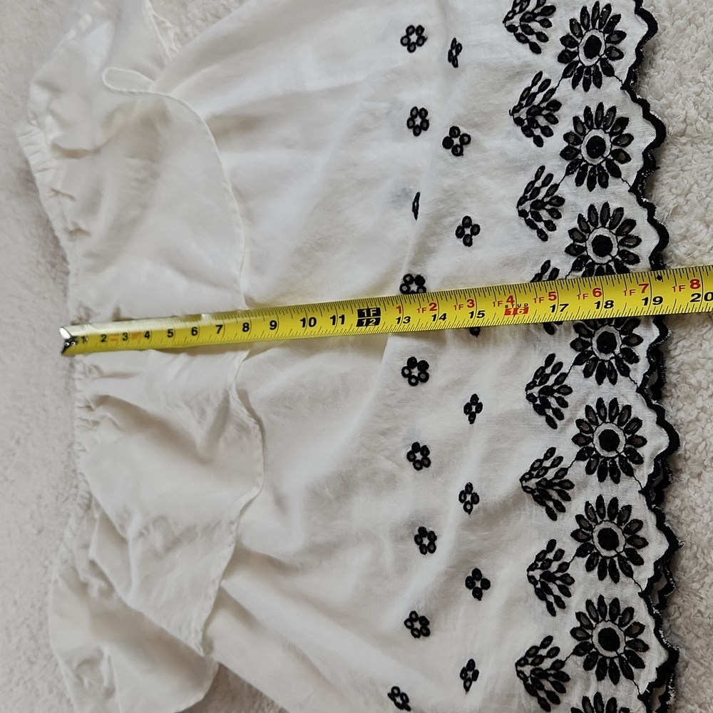 OLD NAVY peasant ruffle blouse top size Medium. So cute! - Picture 4 of 8